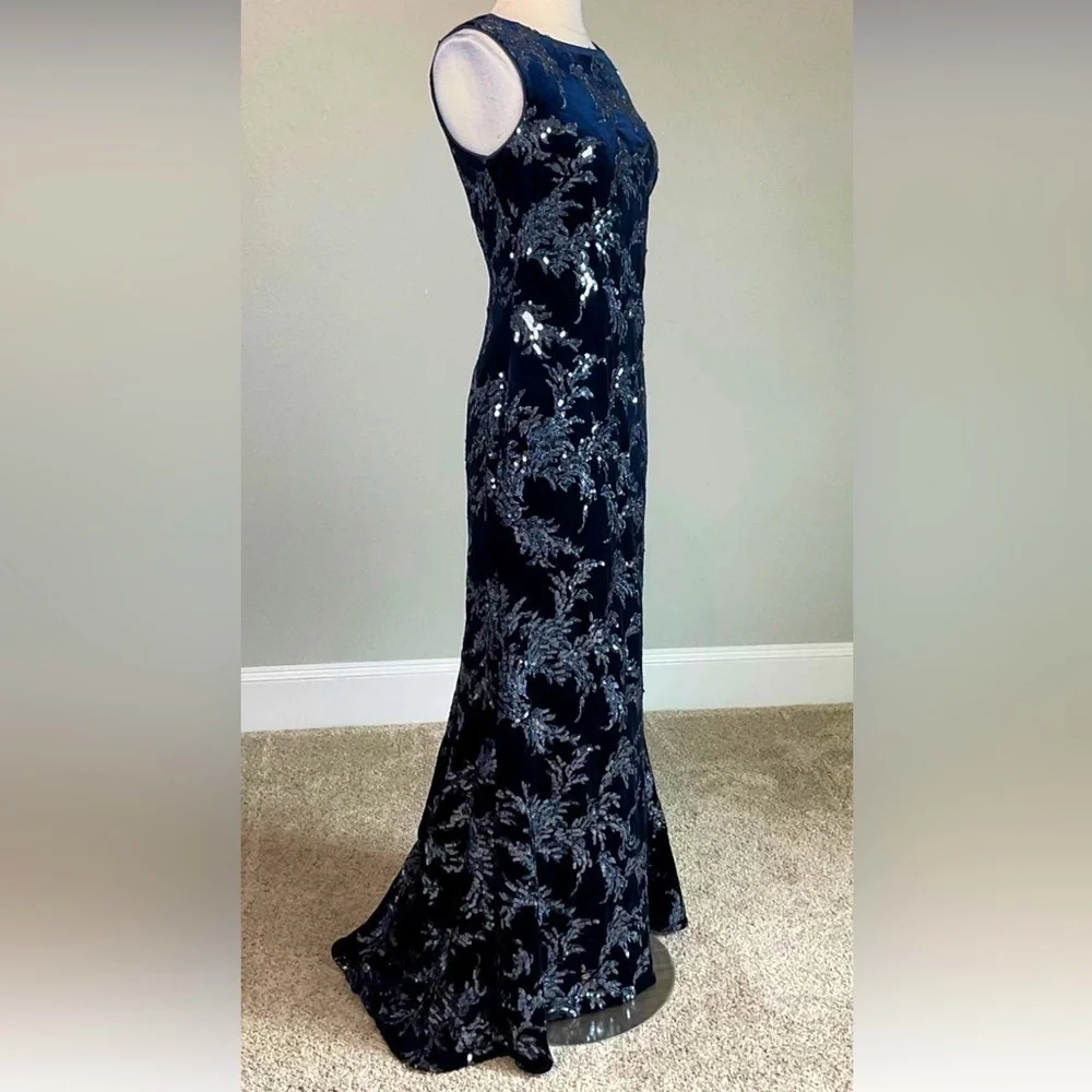 ELIZA J Sequin Embellished Evening Gown Navy Size 4 Mermaid Sequins Velour - Picture 11 of 15